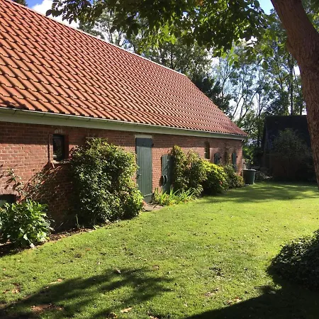아파트 In Helpens Hof